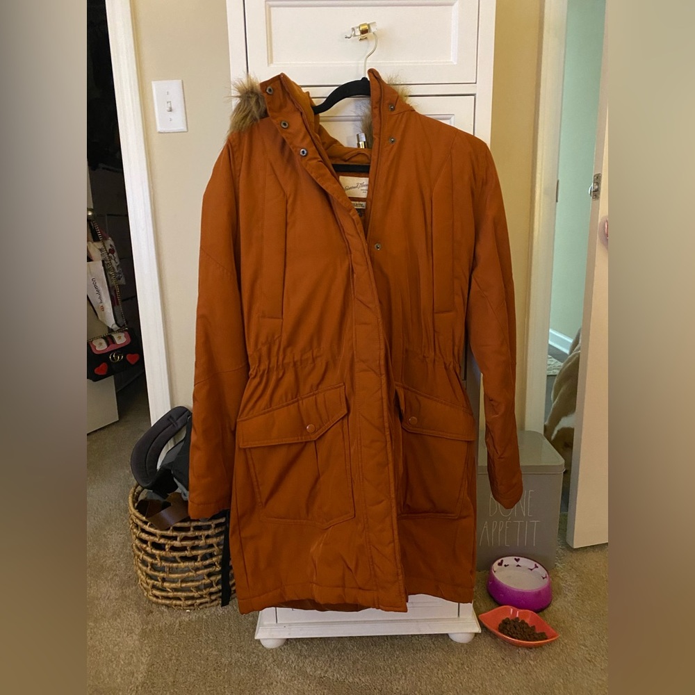 Universal Thread burnt Orange knee length winter coat. VERY warm!